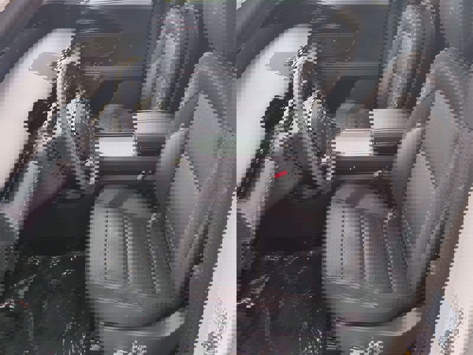 Used 2025 Lincoln Nautilus Reserve w/ Jet Appearance Package image 16