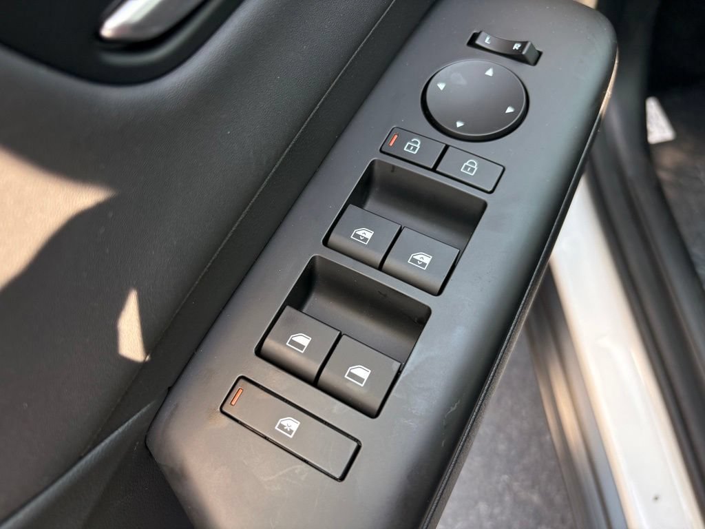 New 2026 Hyundai Kona SEL Premium FWD image 12