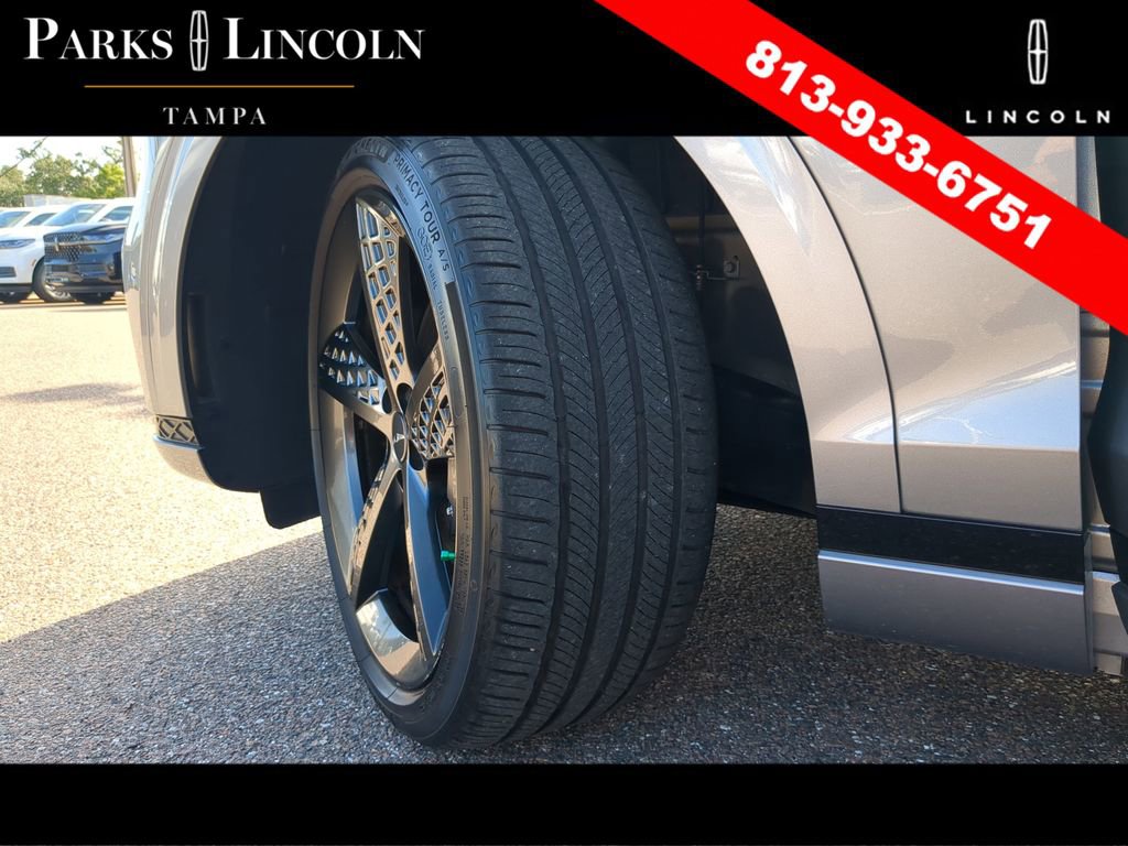 Used 2023 Genesis GV70 2.5T w/ Sport Prestige Package AWD/4WD image 36