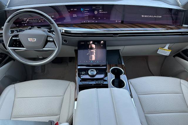 New 2026 Cadillac Escalade ESV Platinum Sport w/ LPO, ONYX Package image 14