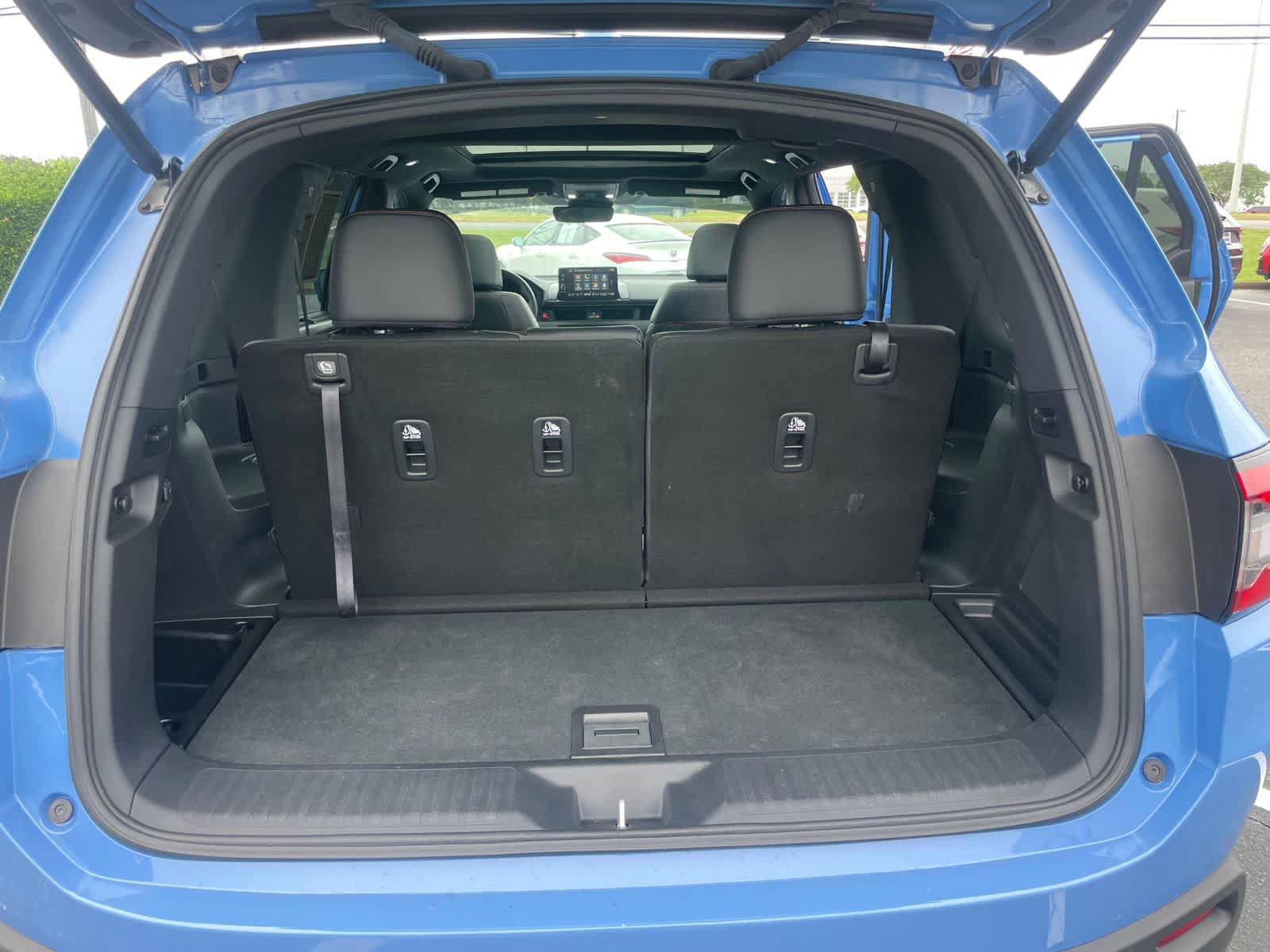 Used 2025 Honda Pilot TrailSport image 25