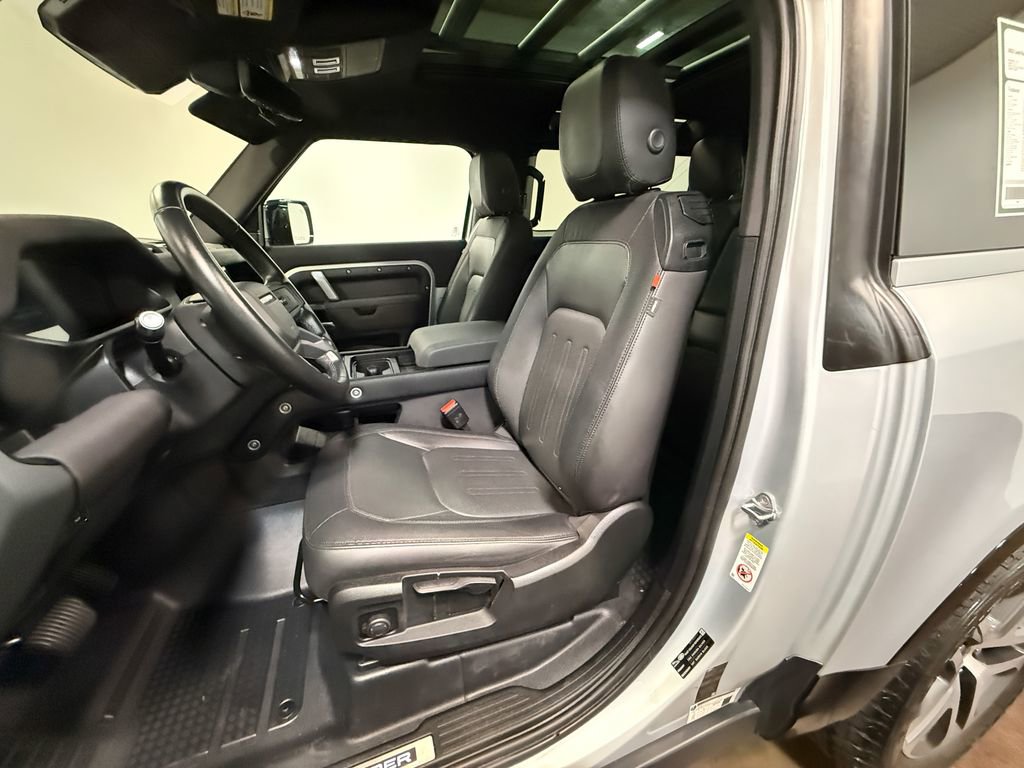 Used 2022 Land Rover Defender 90 X-Dynamic S AWD/4WD image 11