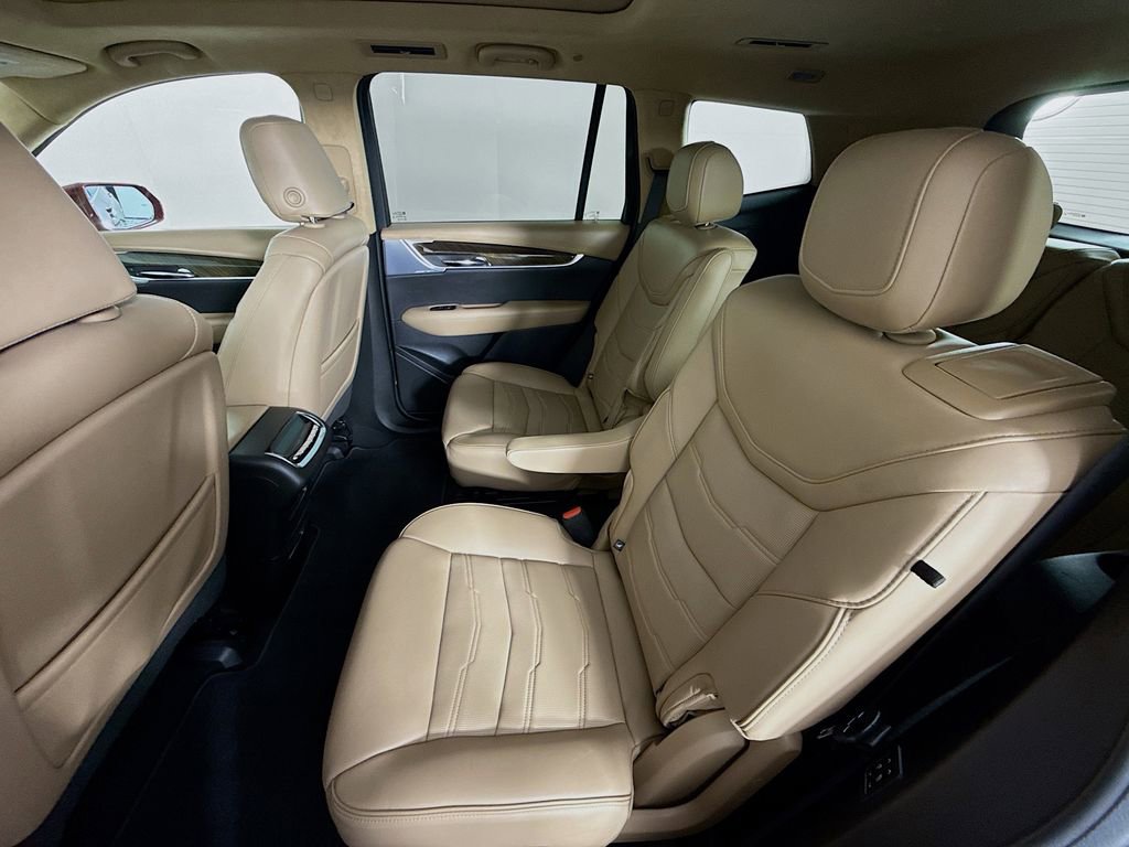Used 2020 Cadillac XT6 Premium Luxury w/ Platinum Package image 24