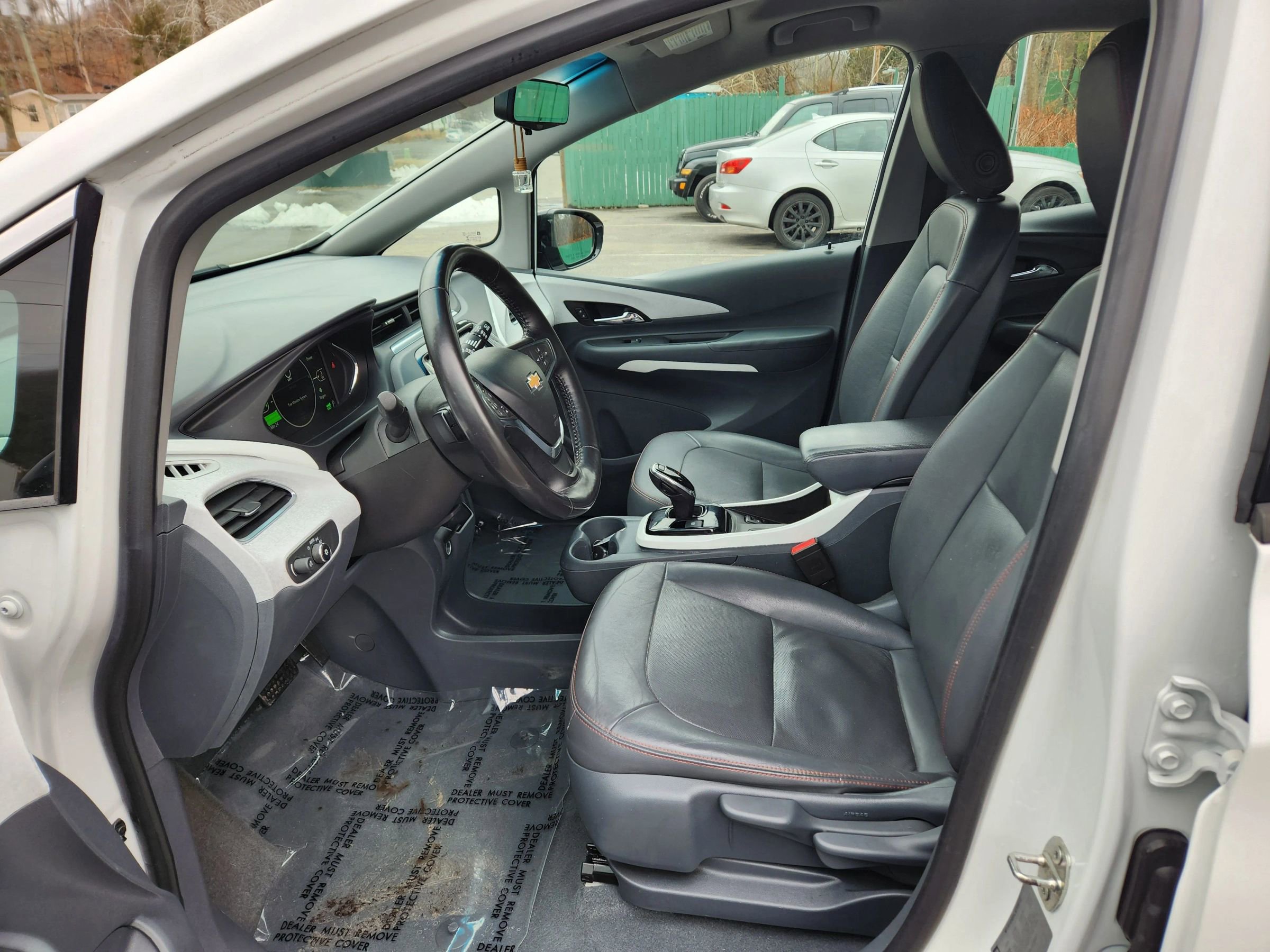 Used 2019 Chevrolet Bolt Premier w/ Infotainment Package image 23