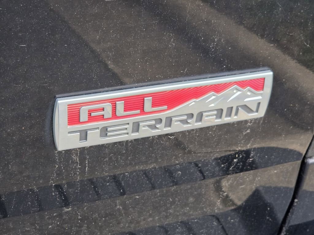 Used 2016 GMC Canyon SLE w/ All Terrain Package AWD/4WD image 10