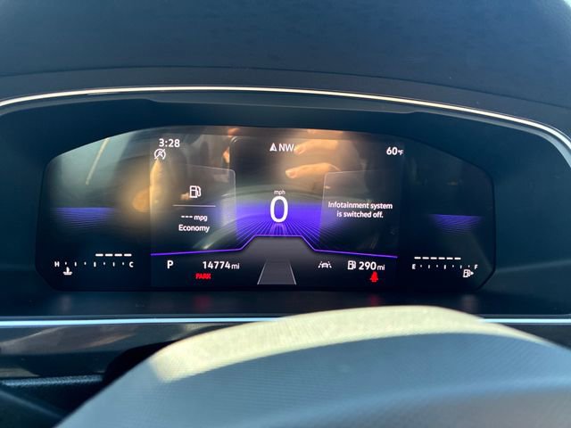 Used 2024 Volkswagen Tiguan SE R-Line FWD image 15