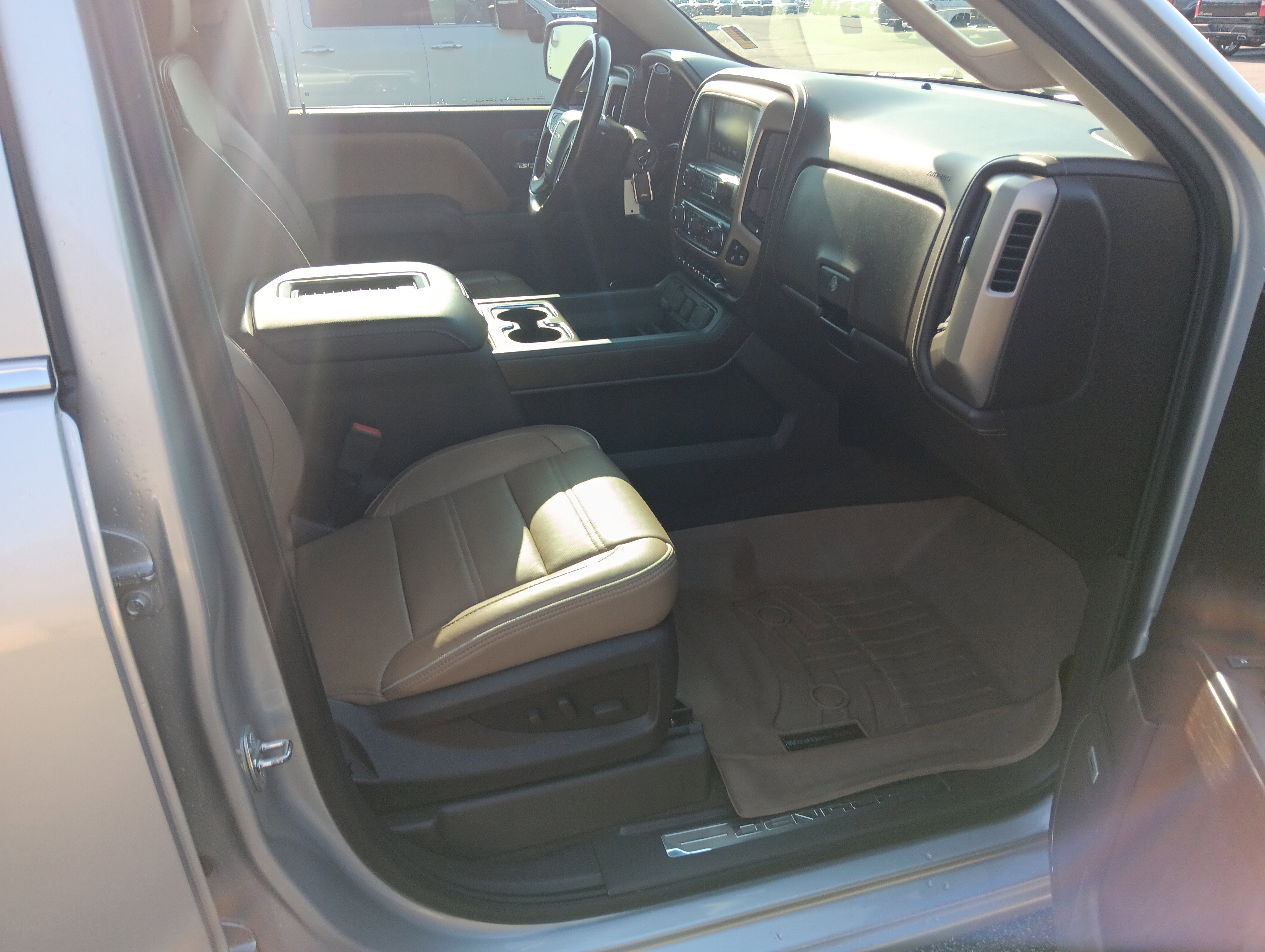 Used 2018 GMC Sierra 1500 Denali w/ Denali Ultimate Package AWD/4WD image 21