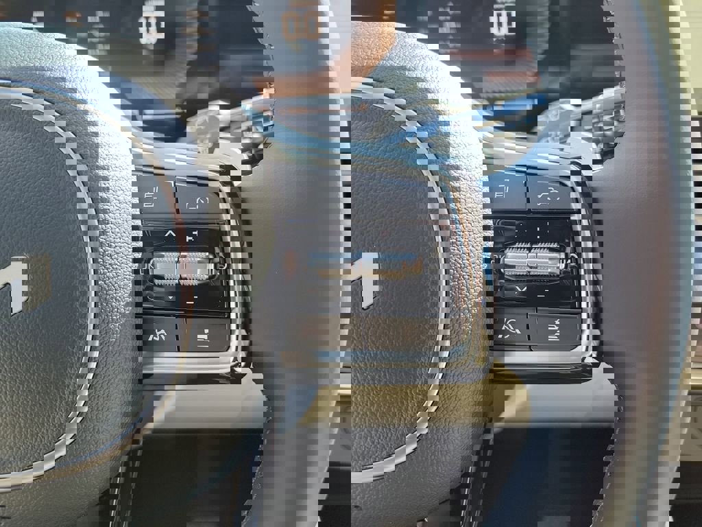 New 2026 Kia Carnival EX FWD image 28