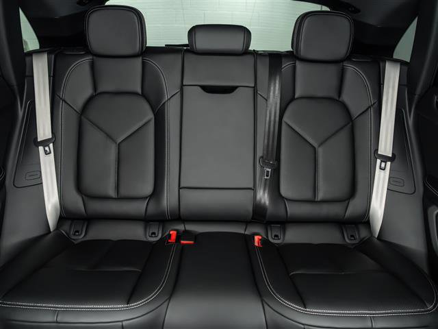 New 2026 Porsche Macan image 28