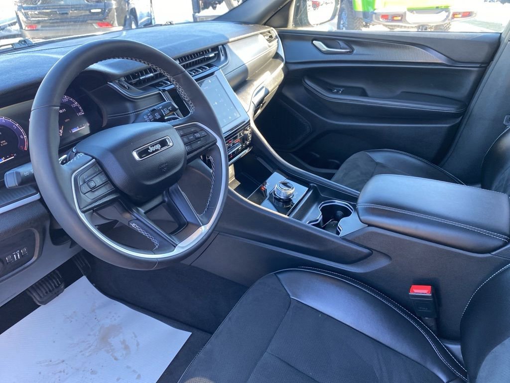 Certified 2024 Jeep Grand Cherokee L Altitude image 24