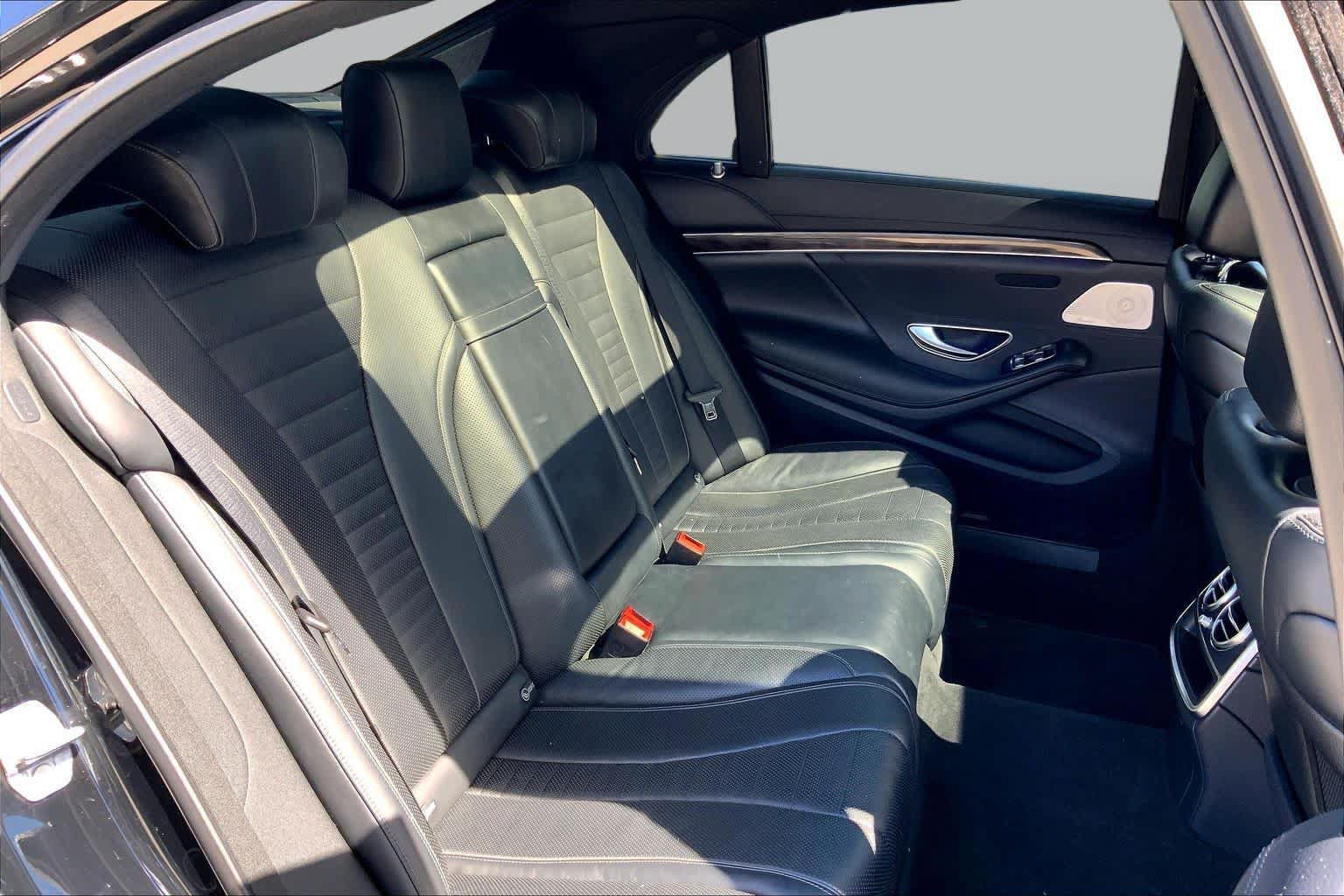 Used 2019 Mercedes-Benz S 560 4MATIC Sedan image 20