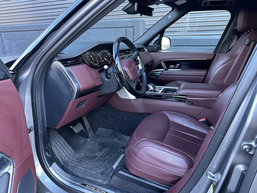 Used 2023 Land Rover Range Rover SE image 13