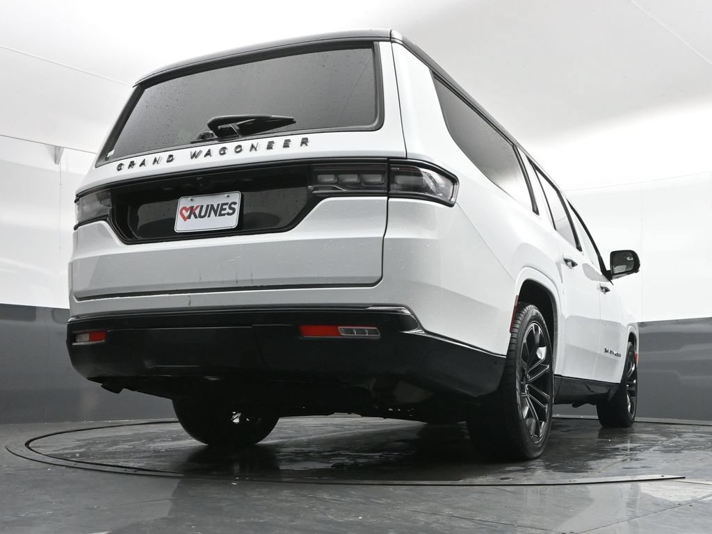 Used 2024 Jeep Grand Wagoneer L Series II w/ Quick Order Packagew 28T AWD/4WD image 40