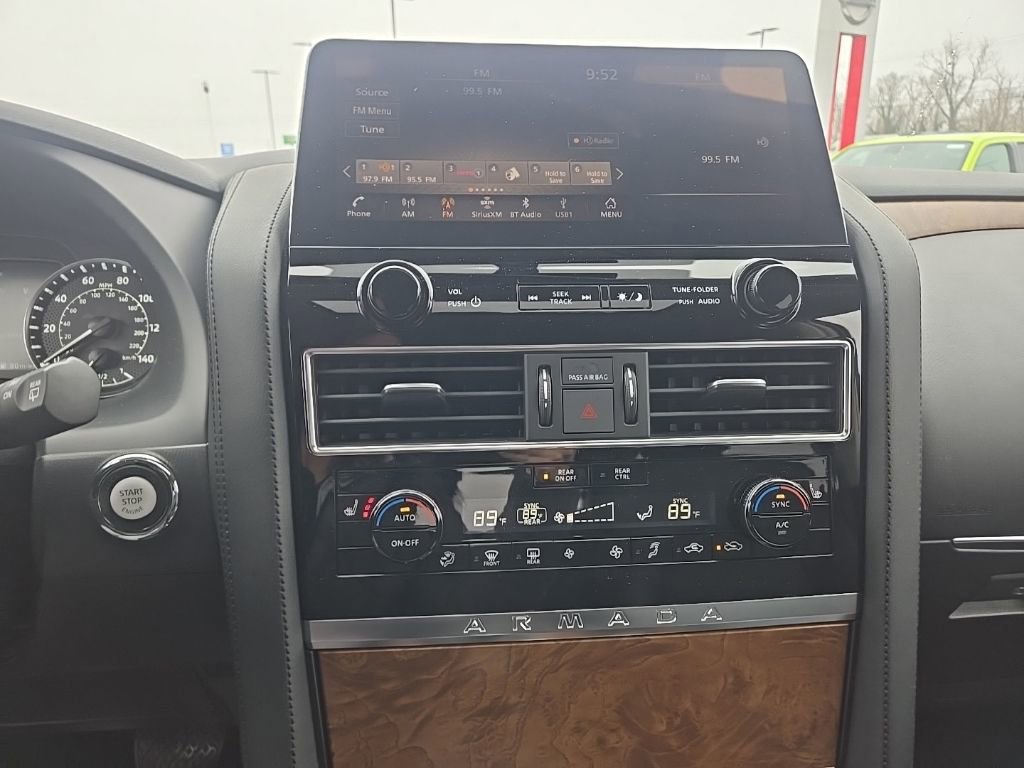 Used 2024 Nissan Armada SL w/ Captain's Chairs Package image 21