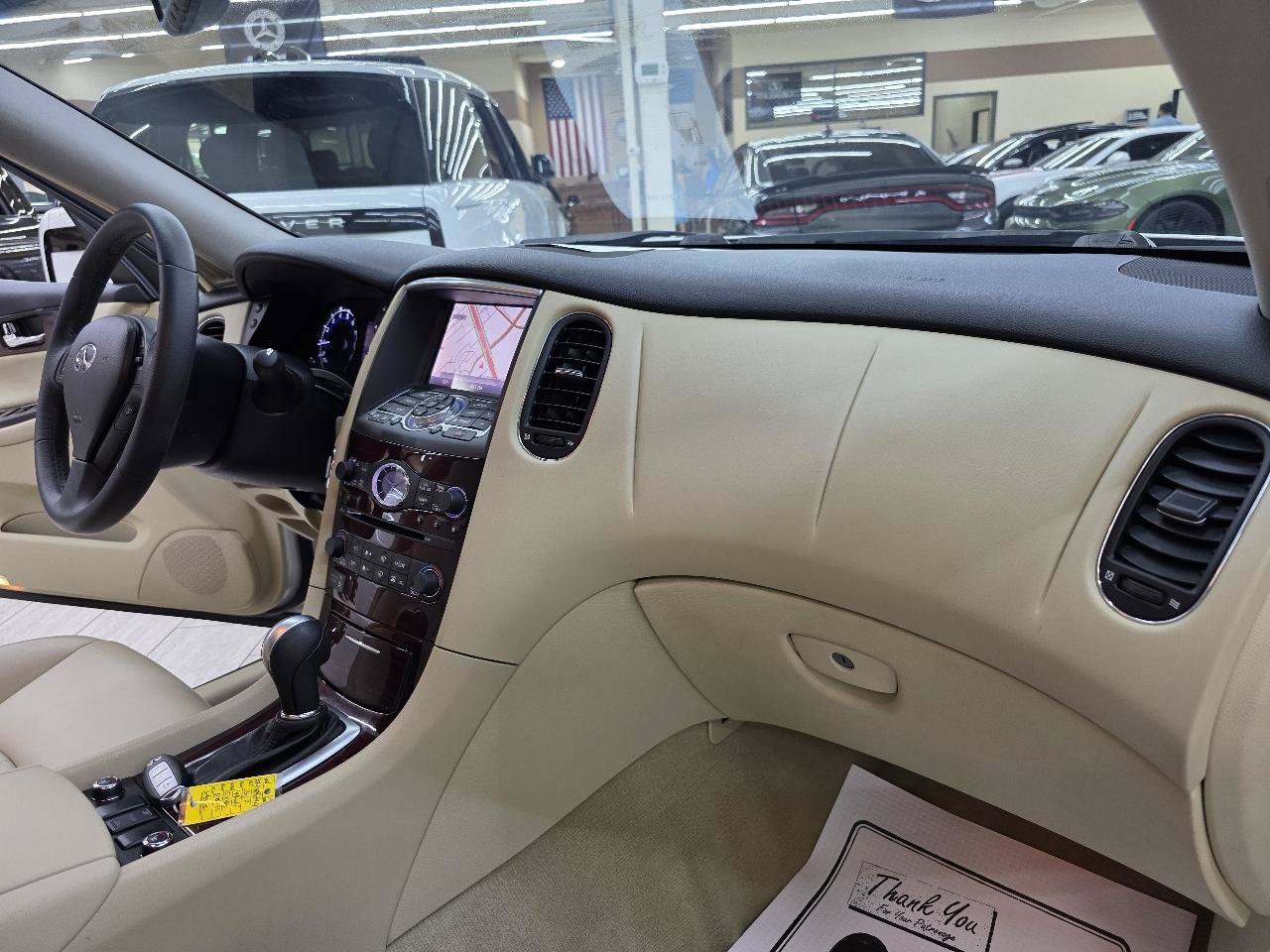Used 2017 INFINITI QX50 2WD w/ Premium Plus Package image 22