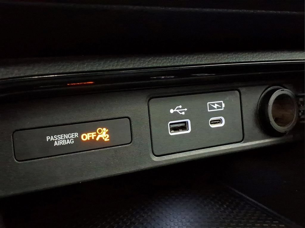 Used 2024 Honda CR-V Sport image 11