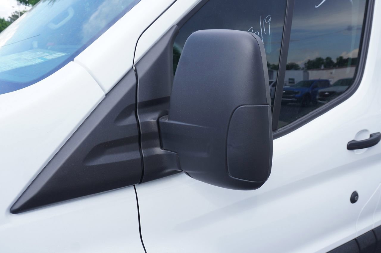 New 2025 Ford Transit 250 148 Medium Roof image 39