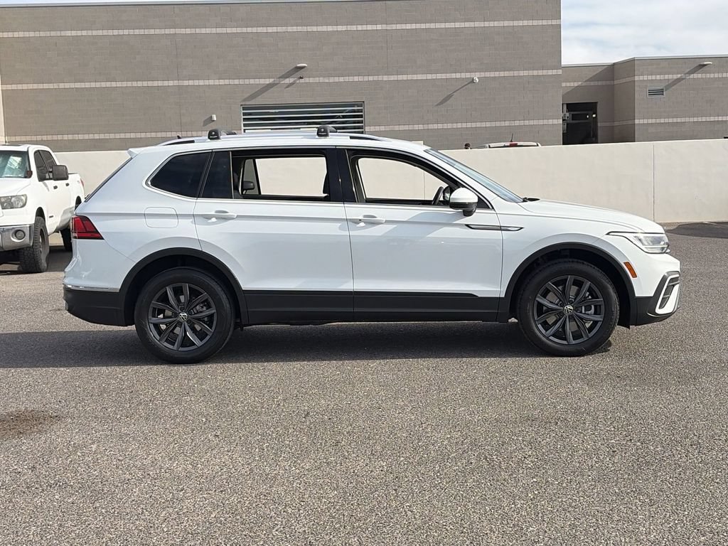 Used 2022 Volkswagen Tiguan SE AWD/4WD image 6