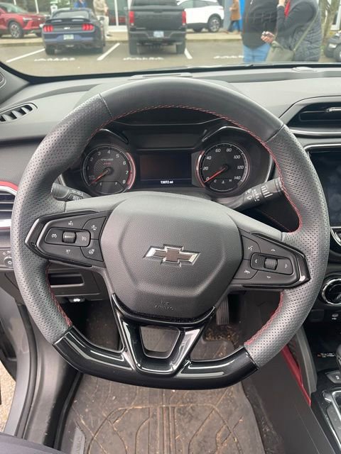 Used 2023 Chevrolet TrailBlazer RS w/ Sun and Liftgate Package image 15