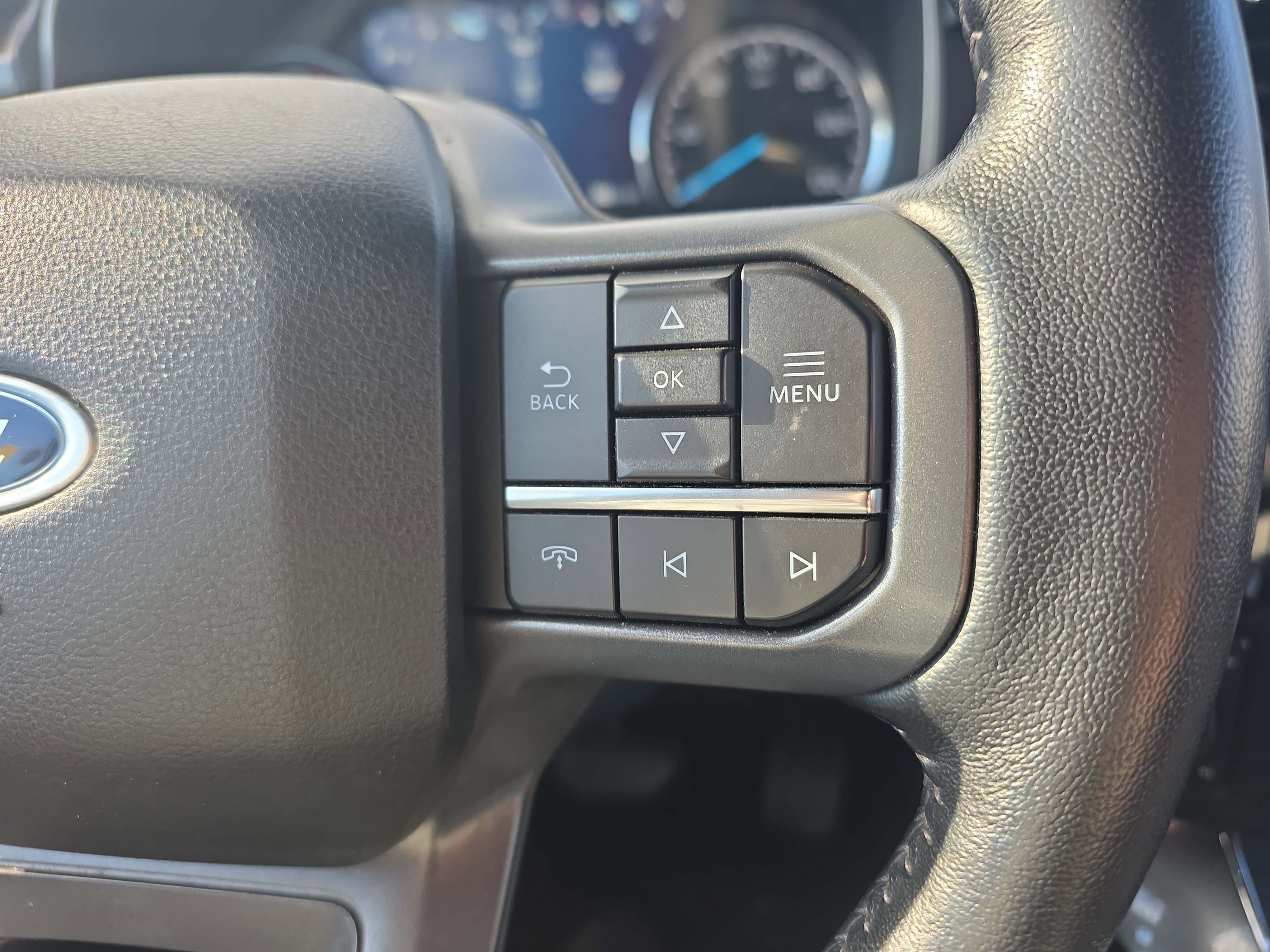 Certified 2022 Ford F150 XLT w/ Equipment Group 302A High image 33