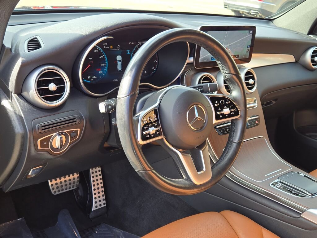 Used 2021 Mercedes-Benz GLC 300 4MATIC image 24