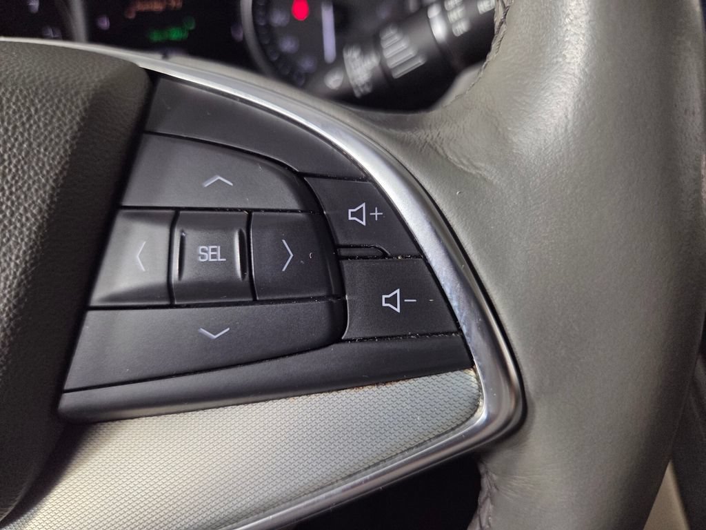 Used 2023 Cadillac XT5 Premium Luxury w/ Technology Package AWD/4WD image 17