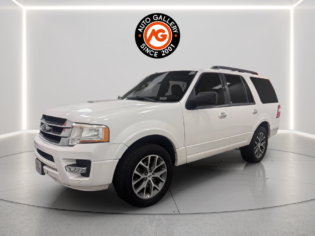 Used 2017 Ford Expedition XLT w/ Equipment Group 202A RWD image 3