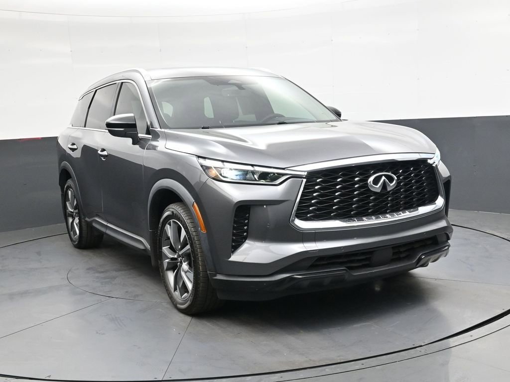 Used 2023 INFINITI QX60 Luxe w/ Cargo Package AWD/4WD image 2