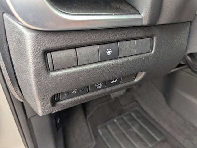 Used 2023 Nissan Rogue SV w/ SV Premium B Package image 23