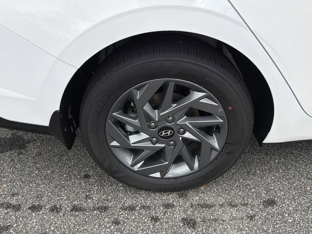 New 2026 Hyundai Elantra Blue image 17