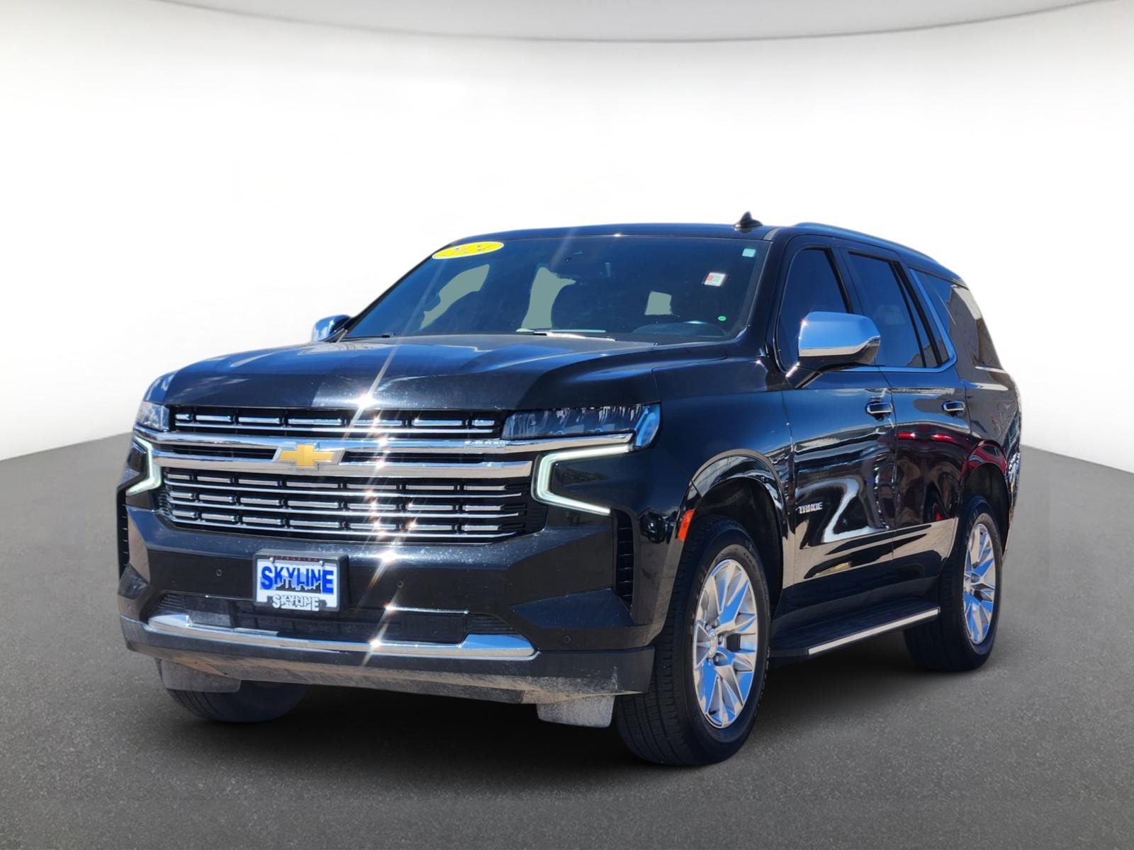 Used 2024 Chevrolet Tahoe Premier AWD/4WD image 2