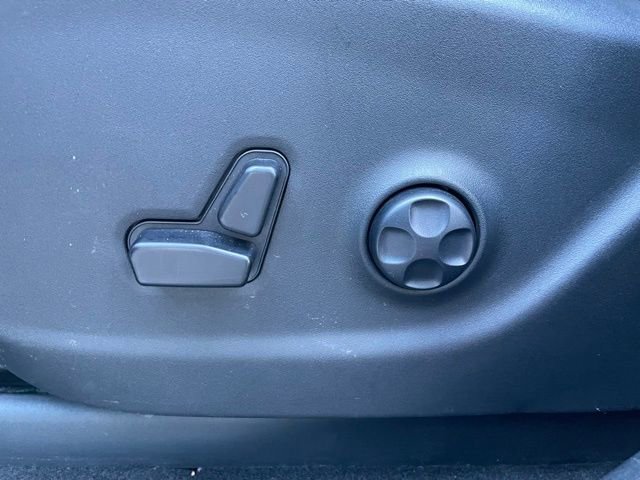 Used 2019 Jeep Cherokee Limited image 10