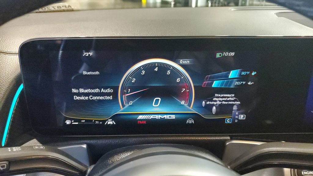 Used 2022 Mercedes-Benz GLB 35 AMG 4MATIC image 35