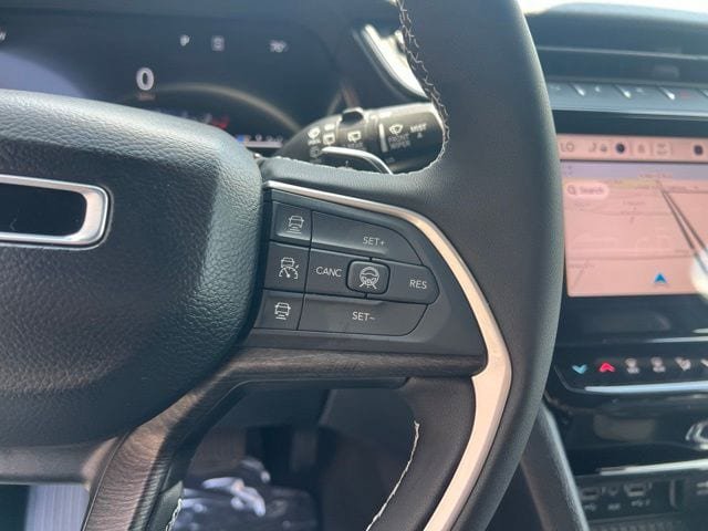 New 2026 Jeep Grand Cherokee Limited AWD/4WD image 12