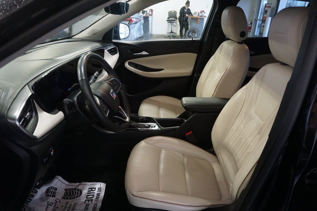 Used 2024 Buick Encore GX Avenir w/ Avenir Technology Package image 22