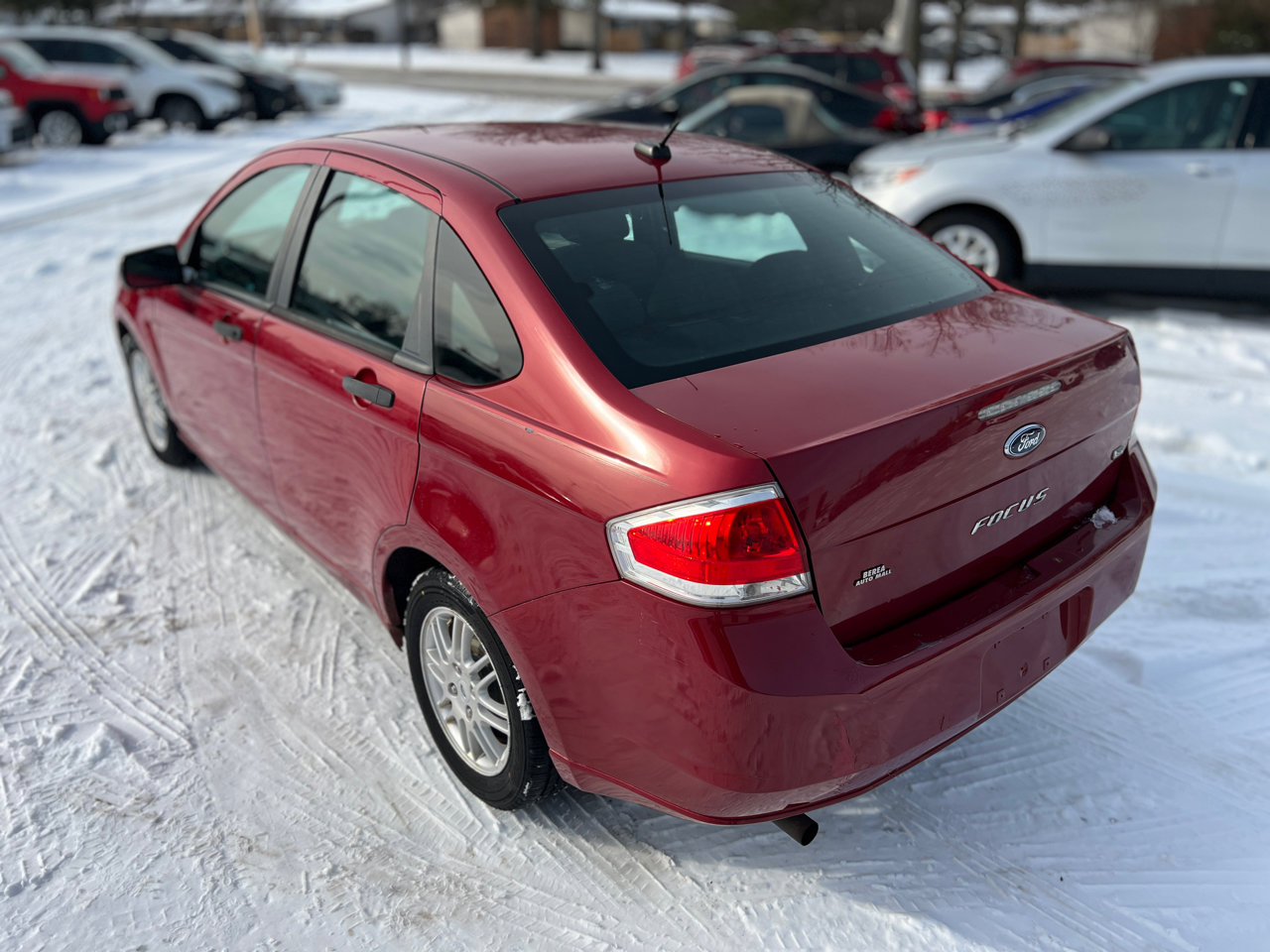 Used 2010 Ford Focus SE image 12
