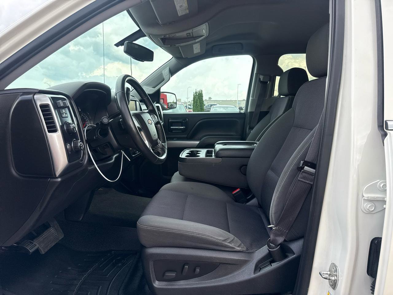 Used 2014 Chevrolet Silverado 1500 LT w/ All Star Edition AWD/4WD image 9
