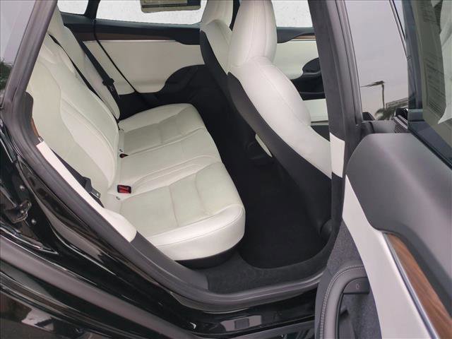 Used 2022 Tesla Model S image 21