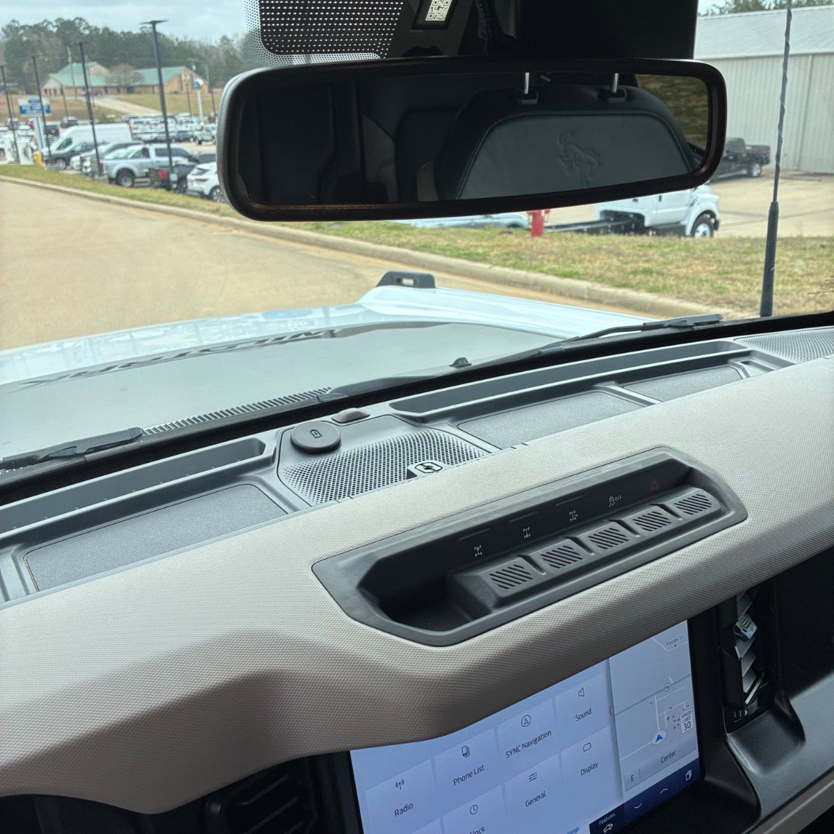 Used 2023 Ford Bronco Wildtrak AWD/4WD image 17