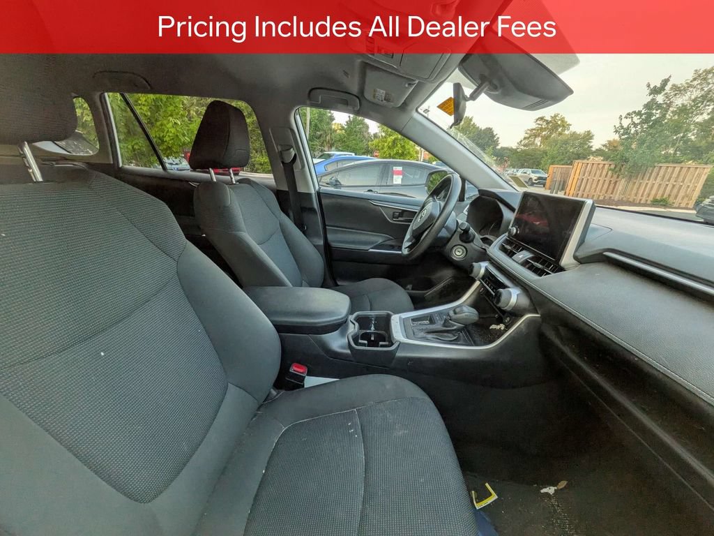 Certified 2024 Toyota RAV4 LE FWD image 10
