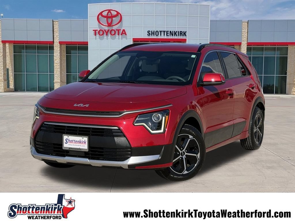 Used 2024 Kia Niro EX