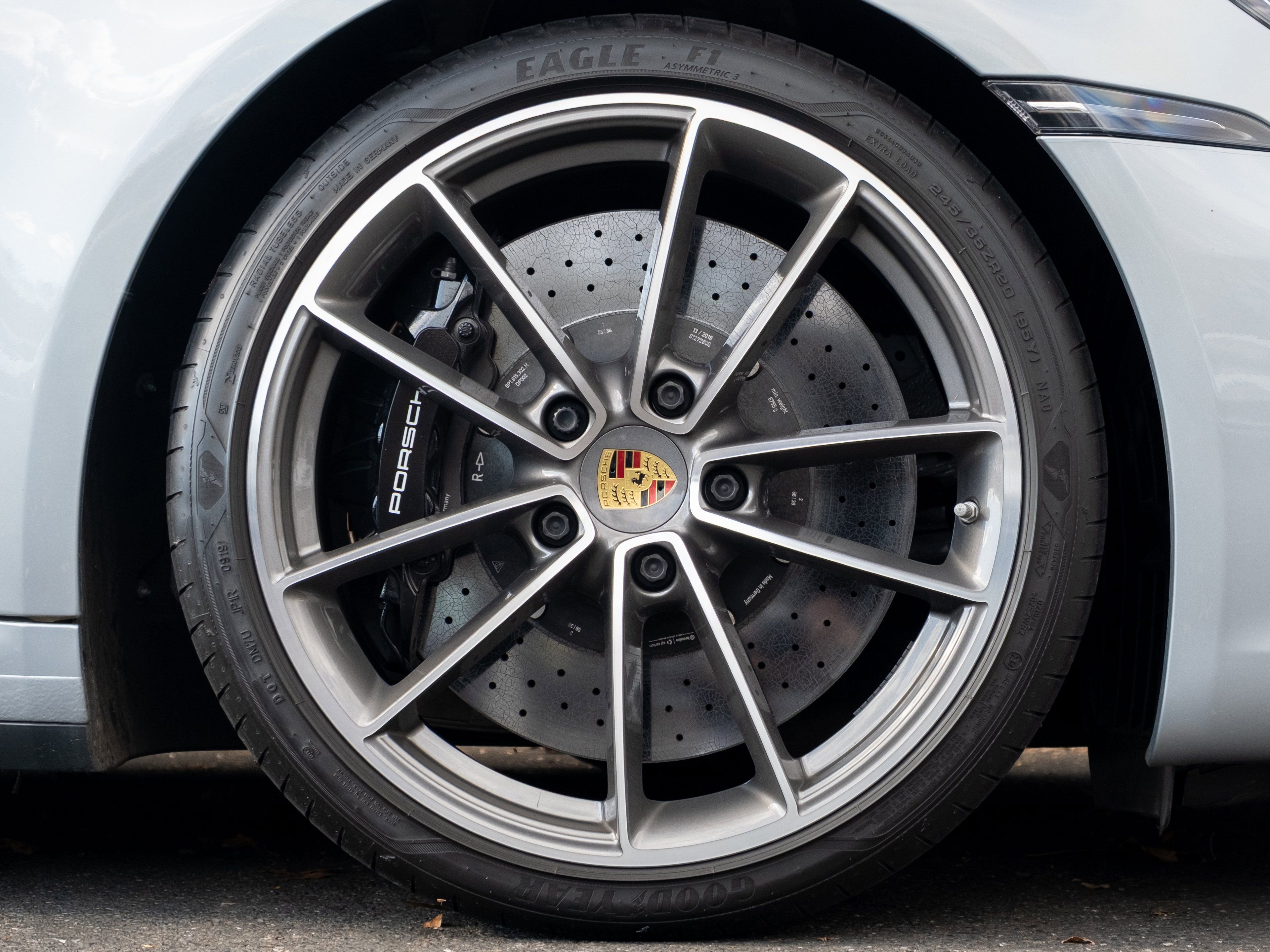 Certified 2020 Porsche 911 Carrera 4S image 15