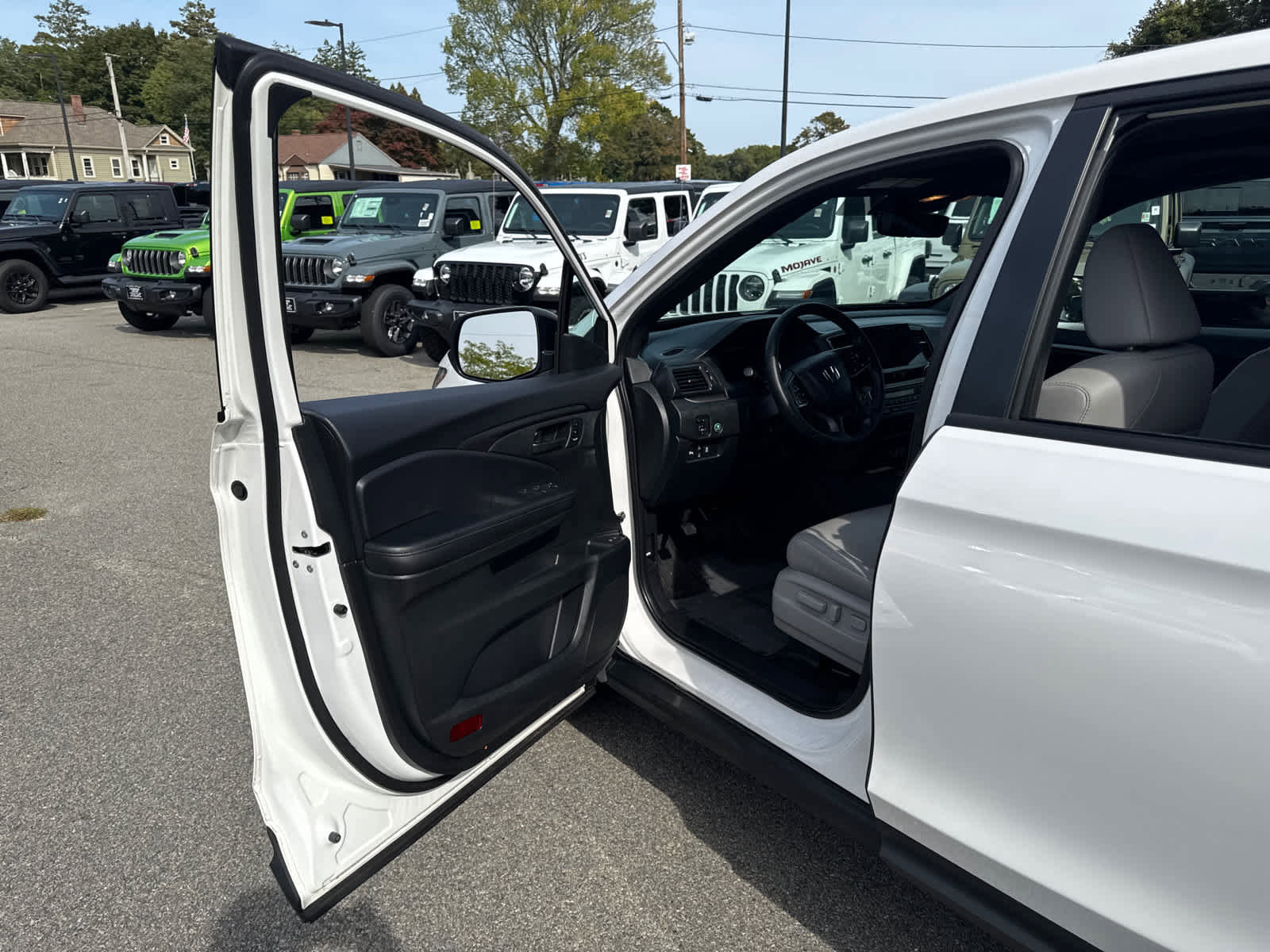 Used 2023 Honda Passport EX-L image 11