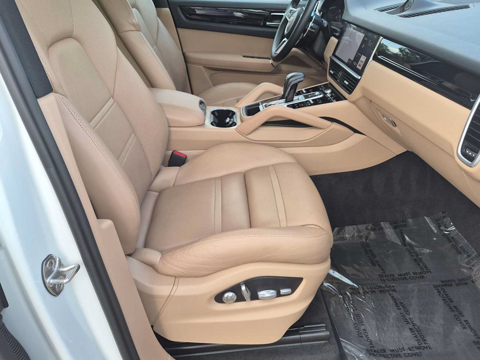 Used 2019 Porsche Cayenne AWD/4WD image 24
