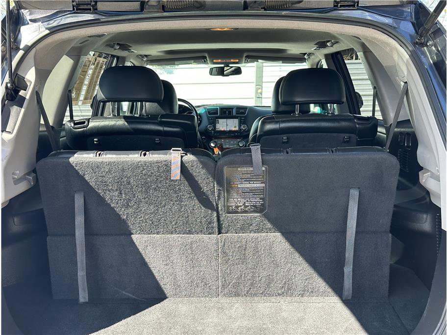 Used 2012 Toyota Highlander Limited image 32