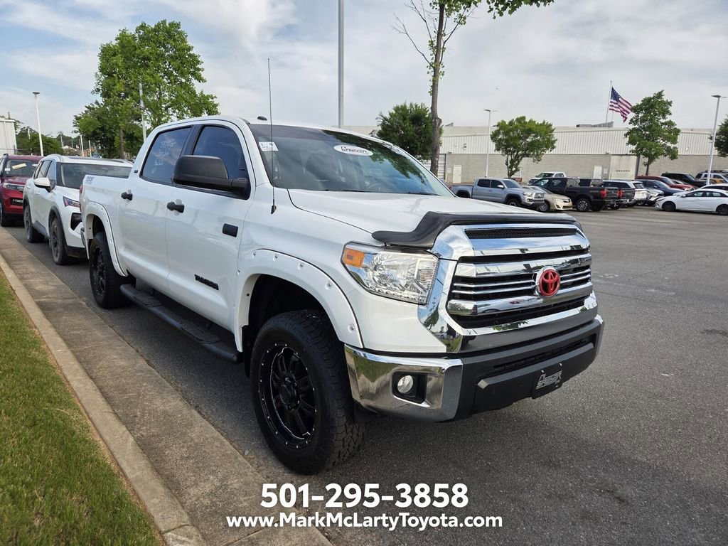 Used 2017 Toyota Tundra SR5 w/ SR5 Upgrade Package AWD/4WD image 2