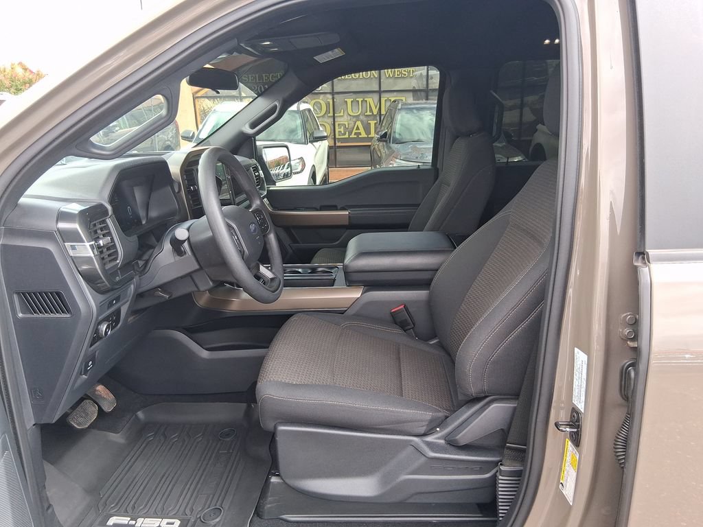 Used 2025 Ford F150 STX w/ Equipment Group 201A FX4 AWD/4WD image 9