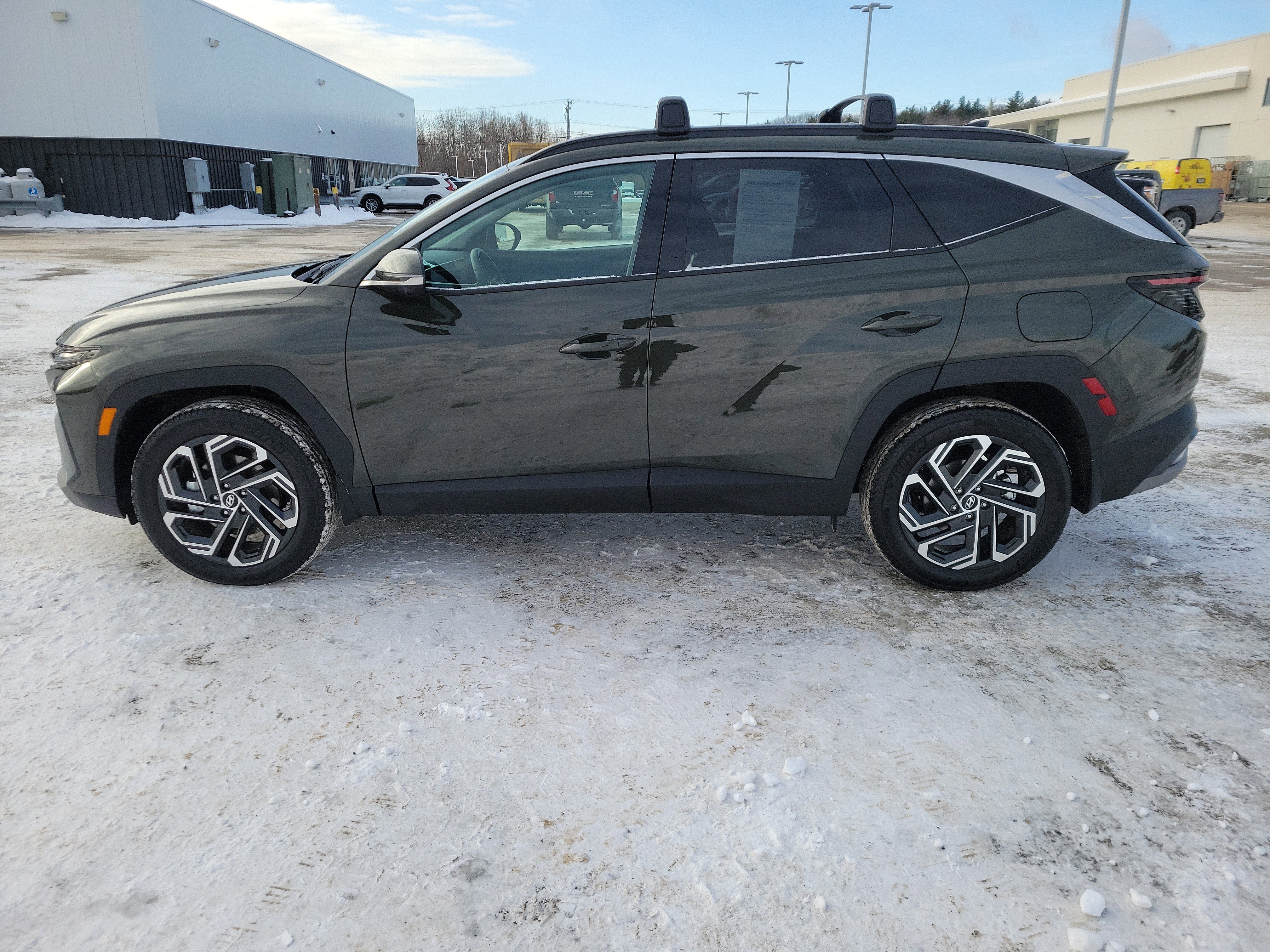 Used 2025 Hyundai Tucson Limited image 8