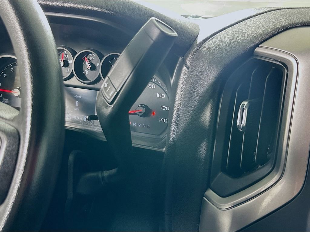 Used 2025 Chevrolet Silverado 2500 Custom w/ Custom Value Package image 31