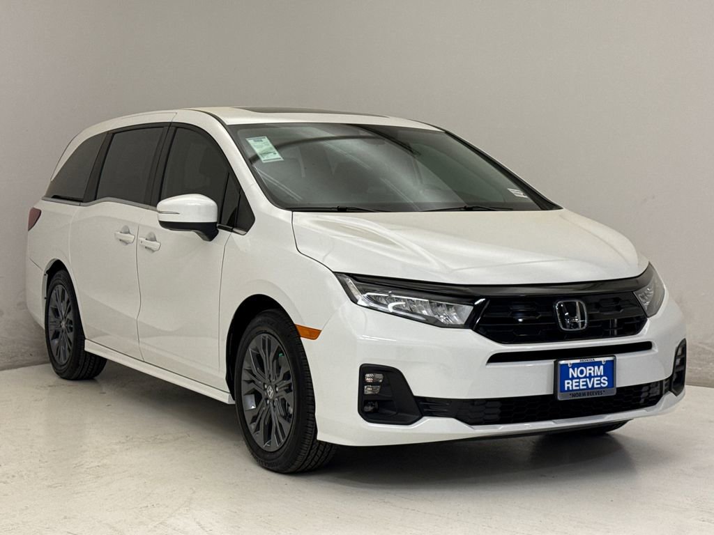 New 2026 Honda Odyssey Touring image 4